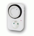 ELEKTROBOCK Hodiny spínací ZS10 Analogové se zásuvkou denní  3500W 16A 230V IP20