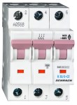 Instalační jistič 10 kA, B 32A, 3P, před hl.elměr, bar.páčka